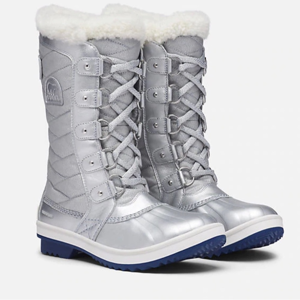 THE COLD WON’T BOTHER YOU IN THESE ‘FROZEN 2’-INSPIRED SOREL BOOTS